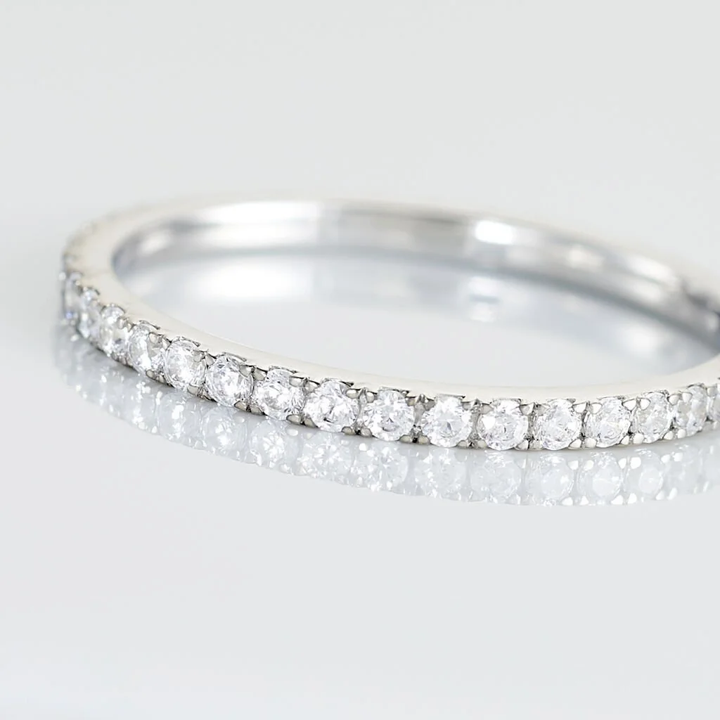 Histoire D'Or Alliance Lauralee Tour Complet Or Blanc Diamant – Image 4